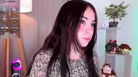 Snapshot of daniellerose_ chatting on 02/27/25, 10:09 Danielle Rose online show from 02/27/25, 10:09