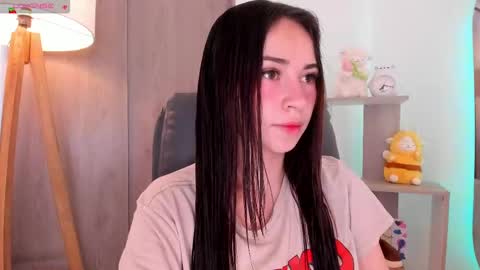 Snapshot of daniellerose_ chatting on 10/02/25, 09:44 Danielle Rose online show from 10/02/25, 09:44