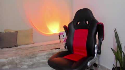 Snapshot of danii_jimenez chatting on 11/04/25, 11:48 Daniela online show from 11/04/25, 11:48