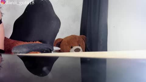 Rose online show from 11/05/25, 07:30