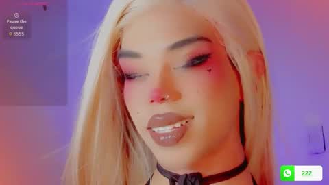 Snapshot of daniilee_ chatting on 12/14/25, 07:18 DANNI LEE online show from 12/14/25, 07:18