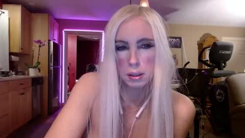 DanikaWhite69 online show from 12/08/24, 08:30