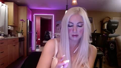 DanikaWhite69 online show from 12/09/24, 04:34