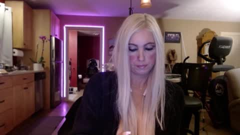 DanikaWhite69 online show from 12/10/24, 07:37