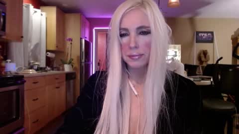 DanikaWhite69 online show from 12/16/24, 08:09