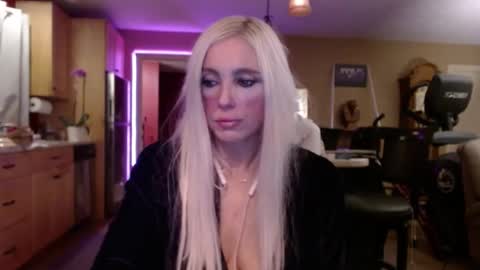 DanikaWhite69 online show from 12/28/24, 11:19