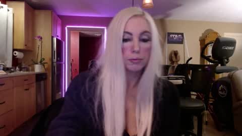 DanikaWhite69 online show from 01/03/25, 09:36
