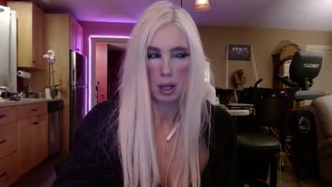 DanikaWhite69 online show from 01/12/25, 09:08