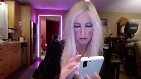 DanikaWhite69 online show from 02/04/25, 07:40