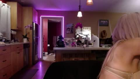 DanikaWhite69 online show from 10/20/25, 06:36