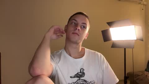 Snapshot of danila_trezzini chatting on 11/24/25, 11:48 danila online show from 11/24/25, 11:48