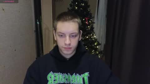 Snapshot of danila_trezzini chatting on 12/14/25, 04:56 danila online show from 12/14/25, 04:56