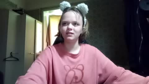 Snapshot of danillelazzaro chatting on 06/13/26, 07:17 Adell online show from 06/13/26, 07:17