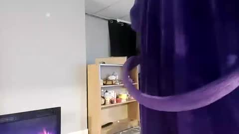 Snapshot of danimal5000 chatting on 10/04/25, 11:41 danimal5000 online show from 10/04/25, 11:41