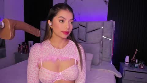 Dani Phonenix online show from 03/03/25, 07:39