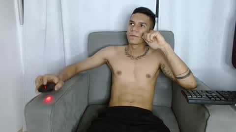 Snapshot of danisex_1 chatting on 04/26/26, 02:53 danisex_1 online show from 04/26/26, 02:53