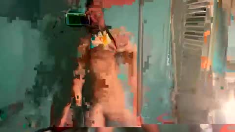 ZyRaMaxx online show from 02/20/25, 01:57