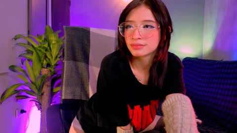 Snapshot of danita_veelz chatting on 02/17/26, 08:33 danita_veelz online show from 02/17/26, 08:33