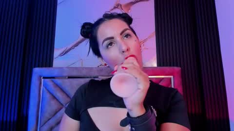 Snapshot of daniwhatson chatting on 10/07/25, 03:47 Dani whatson online show from 10/07/25, 03:47