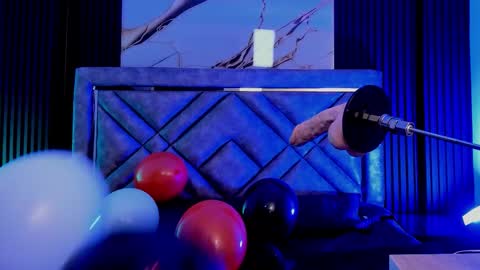 Snapshot of daniwhatson chatting on 10/26/25, 12:38 Dani whatson online show from 10/26/25, 12:38