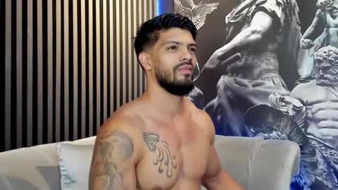 Snapshot of dann_saenz chatting on 01/01/25, 02:31 Dann saenz online show from 01/01/25, 02:31