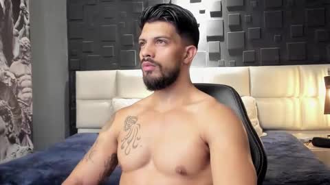 Snapshot of dann_saenz chatting on 01/11/25, 01:11 Dann saenz online show from 01/11/25, 01:11