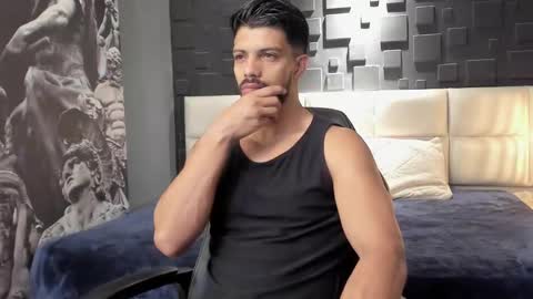 Snapshot of dann_saenz chatting on 01/12/25, 12:01 Dann saenz online show from 01/12/25, 12:01