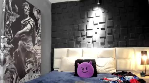 Snapshot of dann_saenz chatting on 01/15/25, 03:33 Dann saenz online show from 01/15/25, 03:33