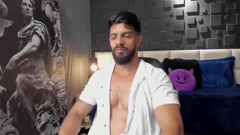 Snapshot of dann_saenz chatting on 01/18/25, 11:33 Dann saenz online show from 01/18/25, 11:33