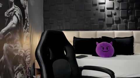 Snapshot of dann_saenz chatting on 01/29/25, 12:54 Dann saenz online show from 01/29/25, 12:54