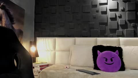 Snapshot of dann_saenz chatting on 02/06/25, 12:00 Dann saenz online show from 02/06/25, 12:00