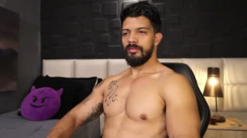 Snapshot of dann_saenz chatting on 02/17/25, 11:02 Dann saenz online show from 02/17/25, 11:02