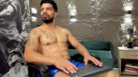 Snapshot of dann_saenz chatting on 02/27/25, 12:23 Dann saenz online show from 02/27/25, 12:23