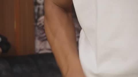 Snapshot of dann_saenz chatting on 10/17/25, 12:58 Dann saenz online show from 10/17/25, 12:58