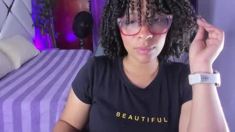 Snapshot of danna_berry chatting on 09/16/25, 03:24 DannaBerry online show from 09/16/25, 03:24