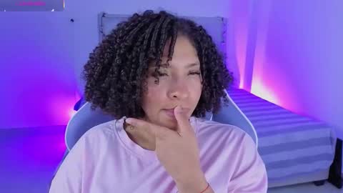 Snapshot of danna_berry chatting on 10/22/25, 04:40 DannaBerry online show from 10/22/25, 04:40