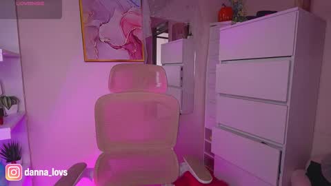 Snapshot of danna_lovs chatting on 10/21/25, 05:35 Danna Lovs online show from 10/21/25, 05:35