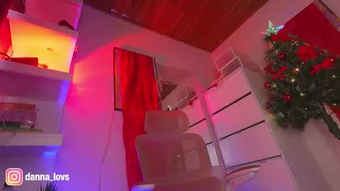 Snapshot of danna_lovs chatting on 11/20/25, 05:01 Danna Lovs online show from 11/20/25, 05:01