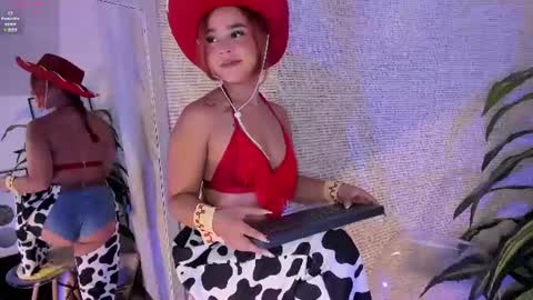 Snapshot of danna_ortega_ chatting on 06/22/26, 11:40 Danna Ortega online show from 06/22/26, 11:40