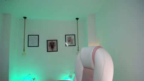 Danna online show from 06/14/26, 10:23