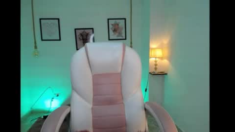 Danna online show from 06/29/26, 11:05