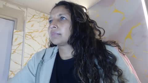Snapshot of danna_sg chatting on 06/10/26, 02:56 danna_sg online show from 06/10/26, 02:56