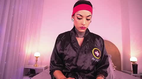 Snapshot of dannaberlin chatting on 11/12/25, 07:24 Danna Berlin online show from 11/12/25, 07:24