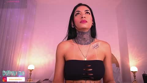 Snapshot of dannaberlin chatting on 11/15/25, 07:21 Danna Berlin online show from 11/15/25, 07:21