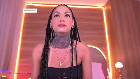 Danna Berlin  online show from 04/25/26, 07:22