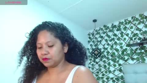 dannaberlin_0 online show from 12/30/24, 12:09