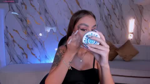 Snapshot of dannacruz_ chatting on 11/14/25, 07:23 Danna Cruz online show from 11/14/25, 07:23