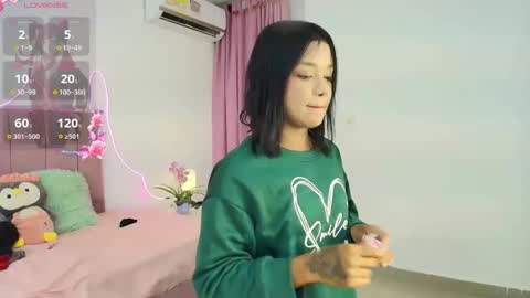 dannagabriella online show from 12/01/25, 01:43