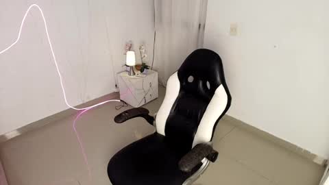 dannagabriella online show from 07/06/26, 07:27