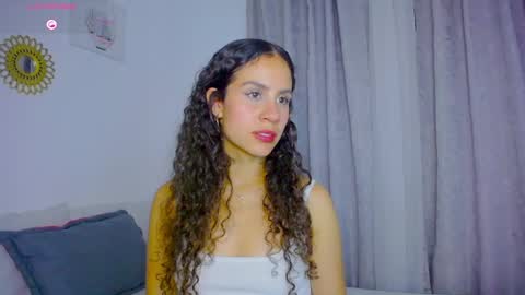 Snapshot of dannagomez07 chatting on 10/07/25, 01:25 The love of your life  online show from 10/07/25, 01:25